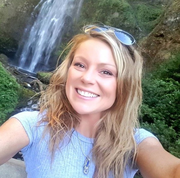 Chloe, 40, Yumbo