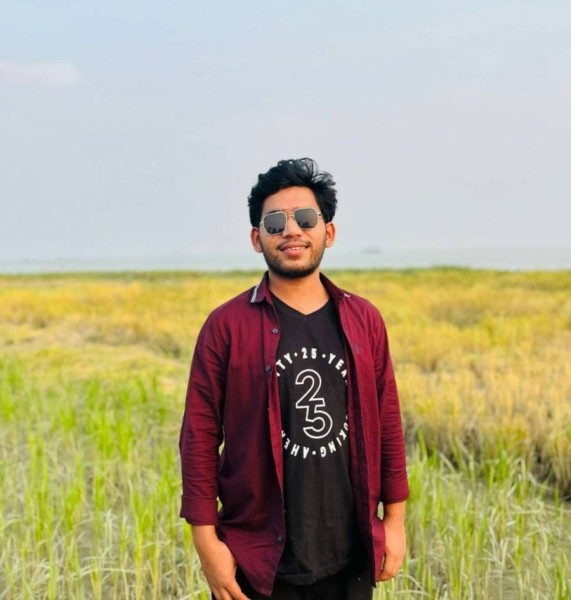 Wahid, 28, Hampton