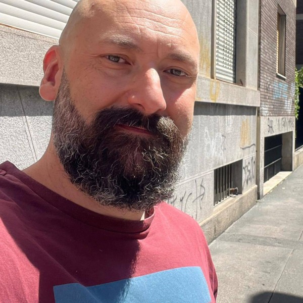 Matvey, 45, Sharja