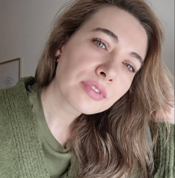 Sarah, 43, Cai