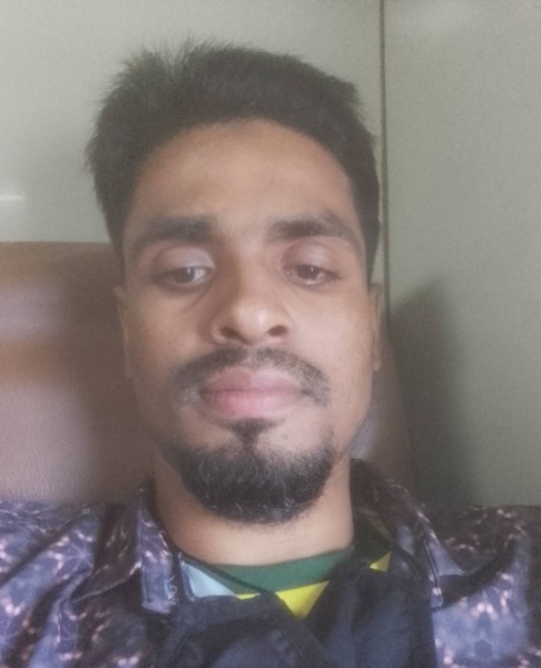 Elias, 31, Cameroon