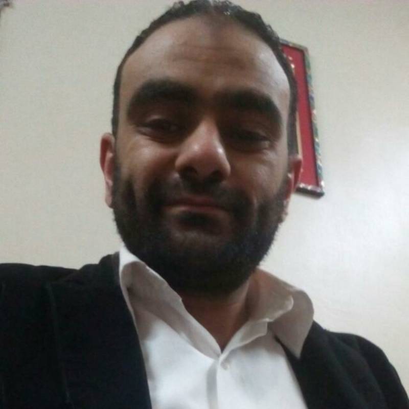 Ayman, 42, Jiran