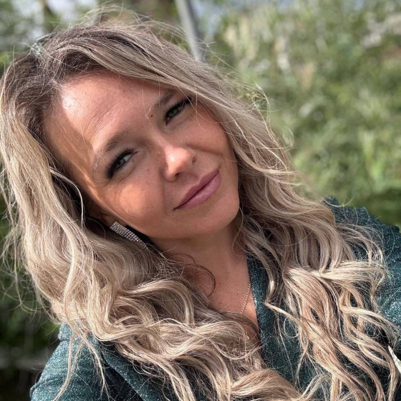 Emma, 40, Ibiassuc