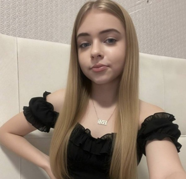Sonia, 19, Sungo