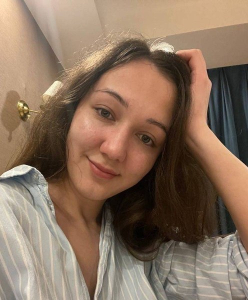 Judith, 30, Low Angels