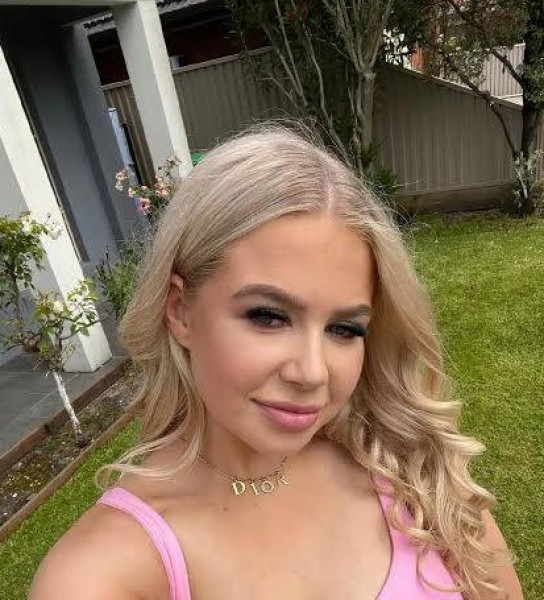 kate, 32, Akordat