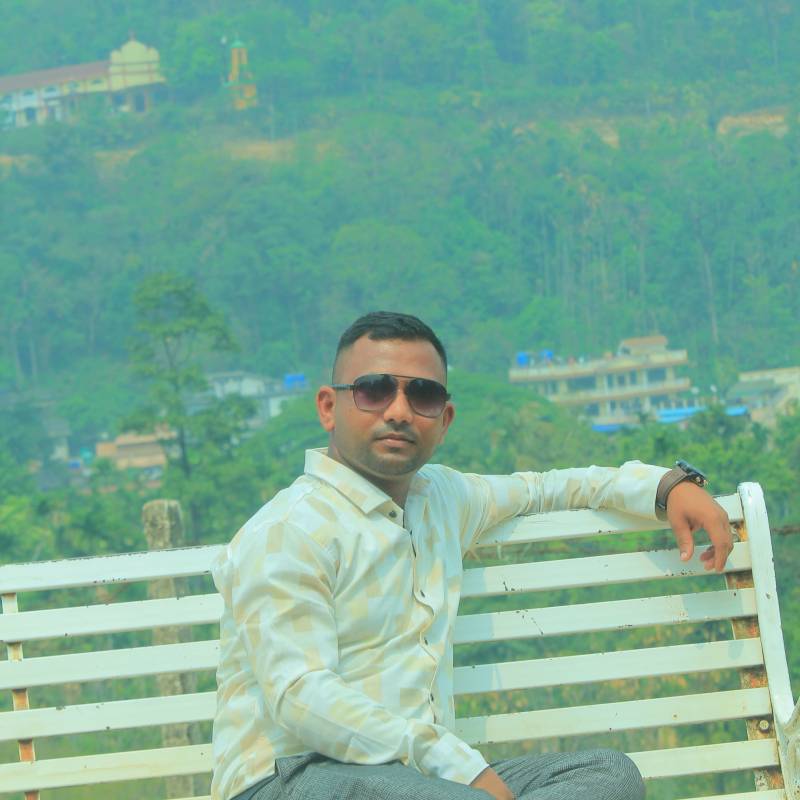 Oshit, 34, Mengdingjie
