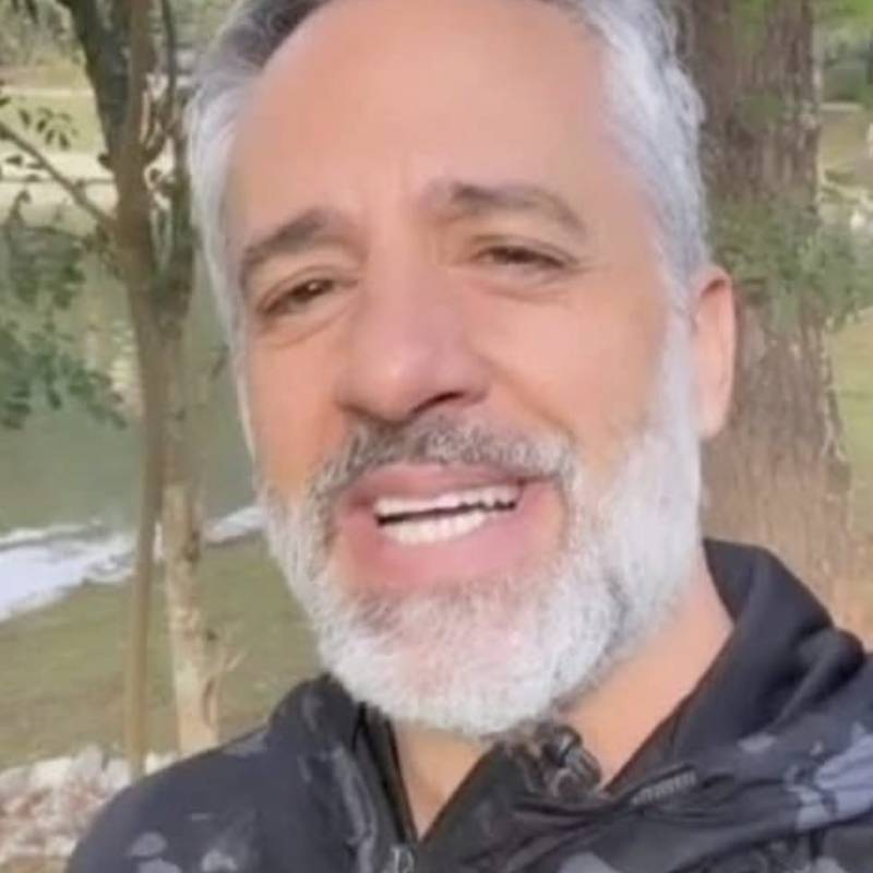 Robinson, 64, Shntipur