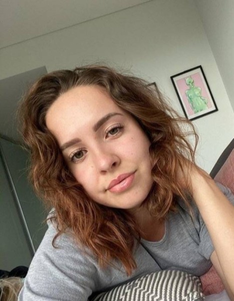 AmandA, 26, Togo