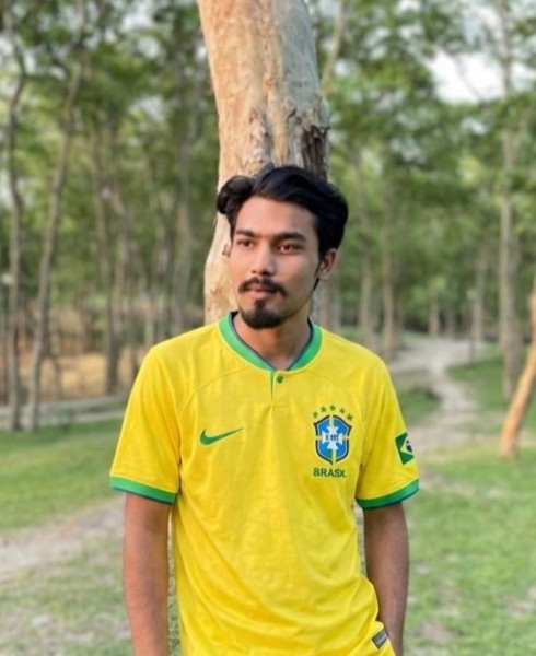 Kmkomol, 23, Nasir