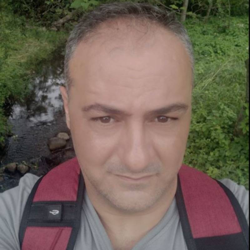 moro, 40, Berezne