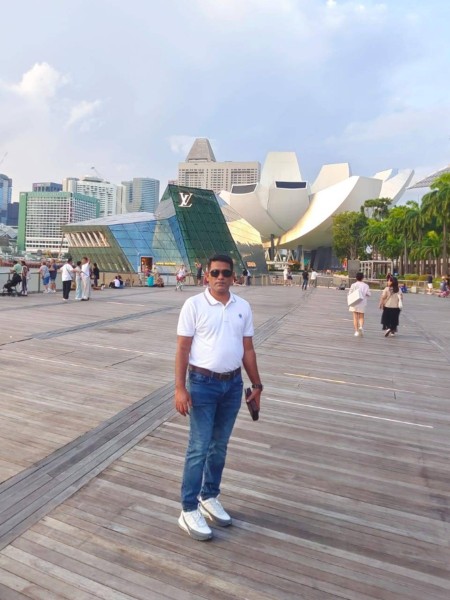 SUJAUL, 37, Hamilton
