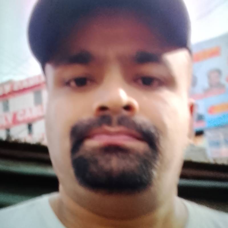 M M, 30, Jiran