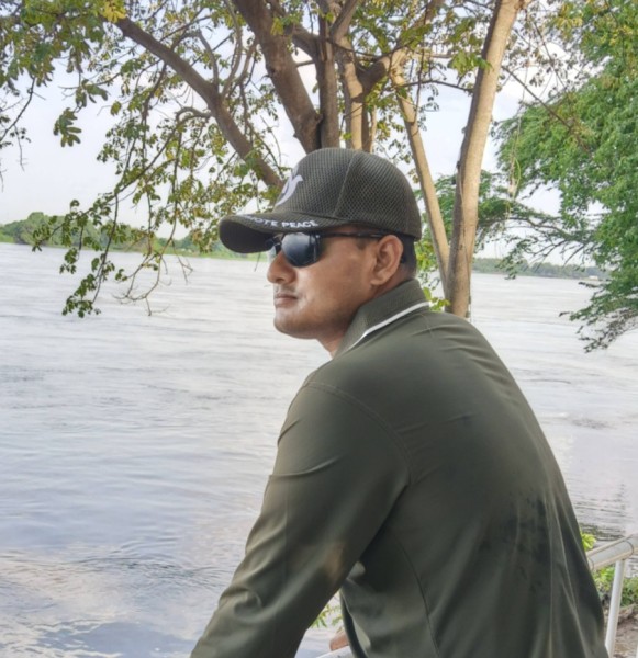 Arafat, 29, Hiro