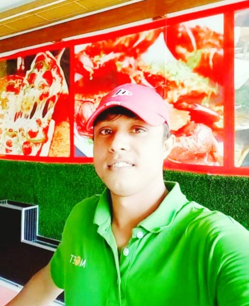 Raj Chowdhury, 27, Cuartero