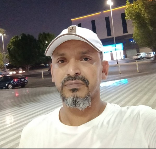 Bhuiya, 37, Voerde