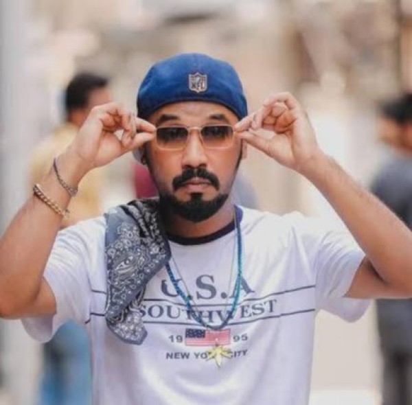 Rashid, 30, Horsham