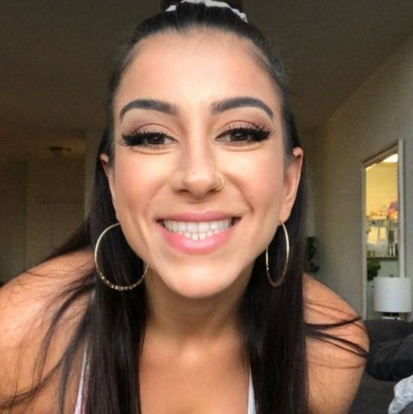 Agnes, 49, Khorgo
