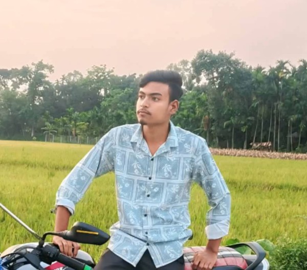 MD Bayezid hasan, 19, Md Alamin Hissen
