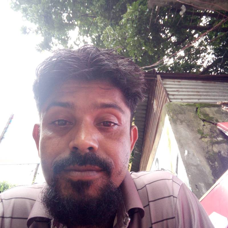 Nistobdho yachin, 32, Chipln