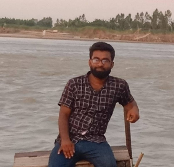 Abu Bokker, 32, Monvar