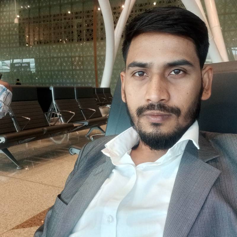 King, 29, Biritibamirim