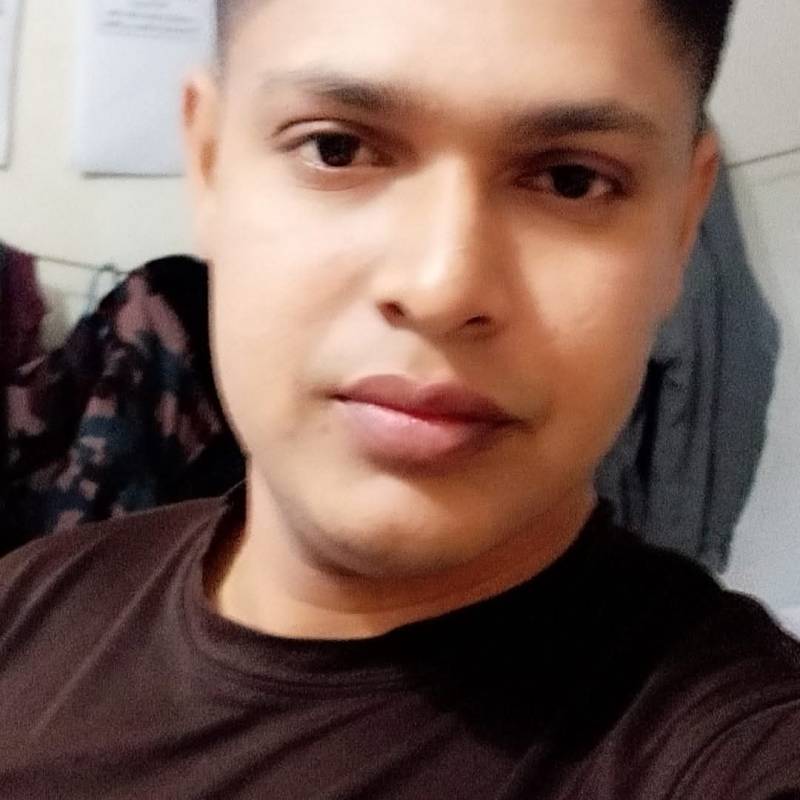 Swapn, 26, Babhangawan