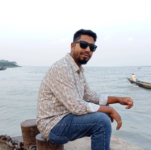 Md Hasan Sikder, 32, Chandhaus