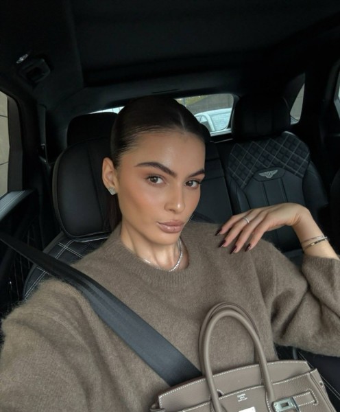Emma, 38, Ash Shaykh Badr