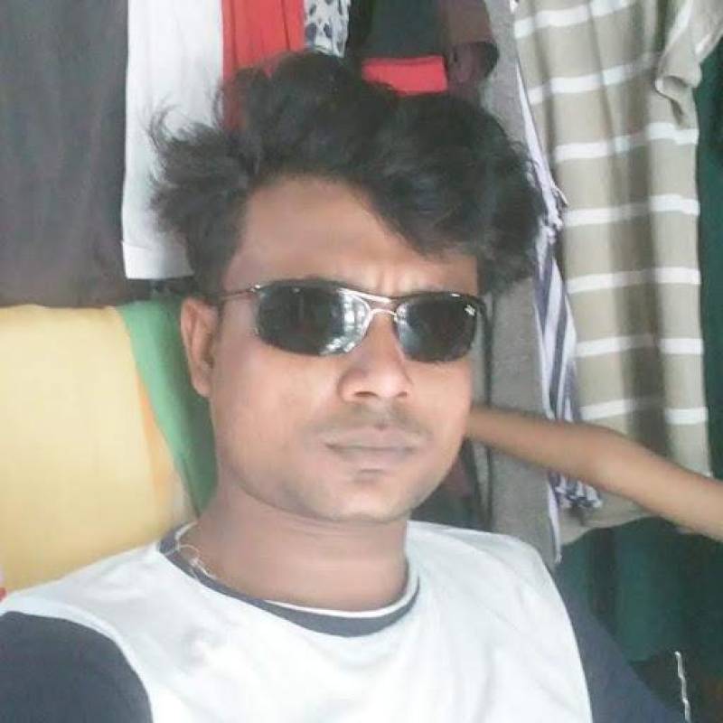 Ibrahim molla, 26, Caicedonia