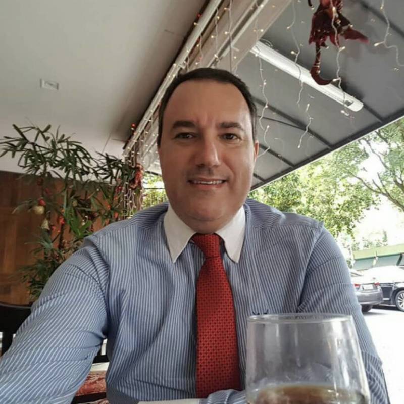 Robert, 54, Tha Chang