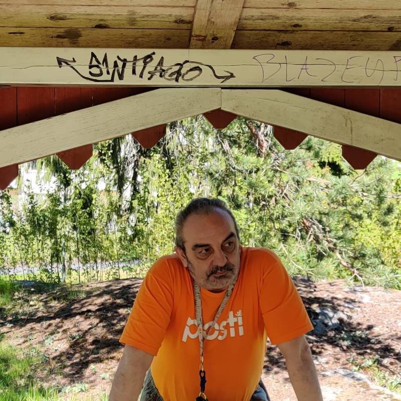 Sinan, 60, Canada
