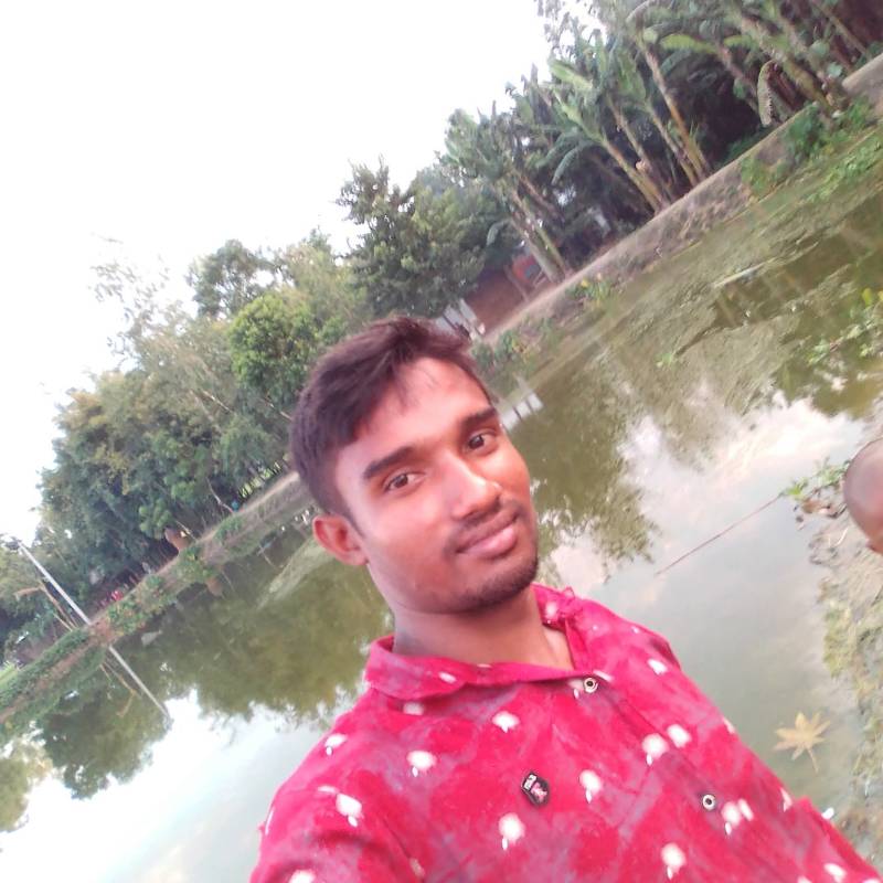 Alom, 29, Sikkim