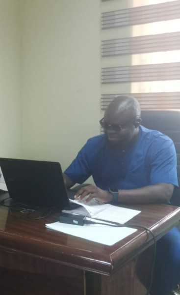 Eketiomo, S. A, 31, Tomares