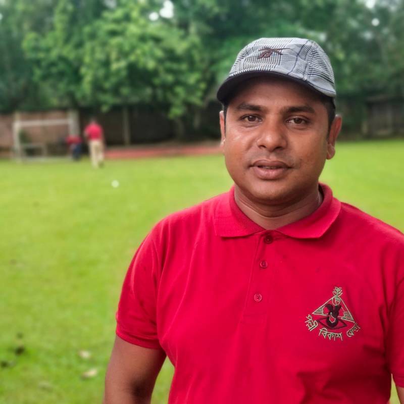 Monowar Hossen Liton, 36, Luanda