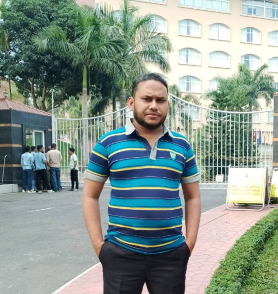 Rahaman, 33, Bujumbura Burundi Burundi