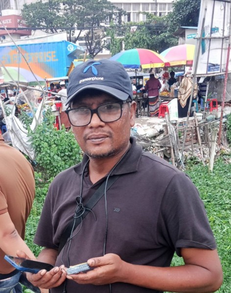 Kabir, 44, Zhangping
