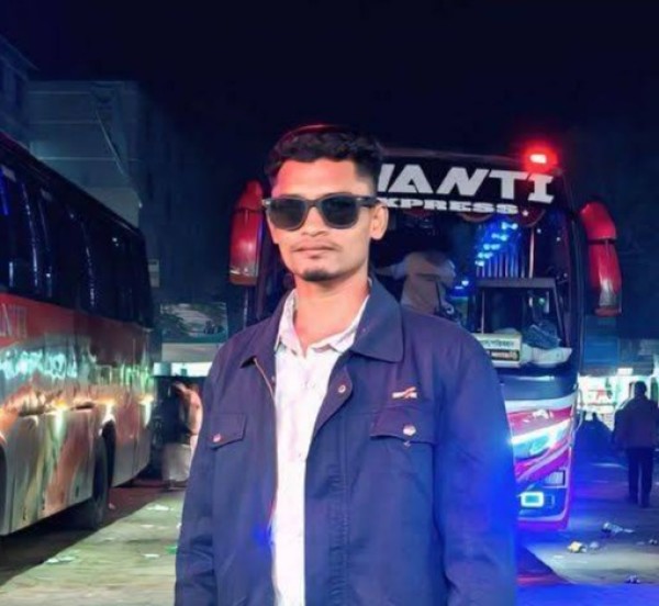MD riyadul Islam, 25, Montalegre