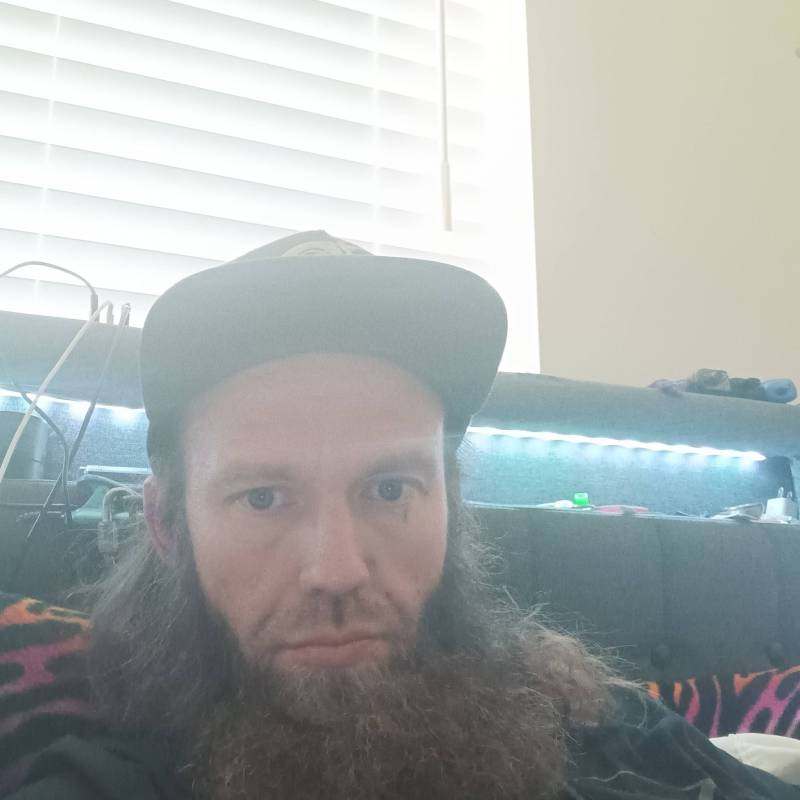 https://datemefree.org dating Bearded38 in United States