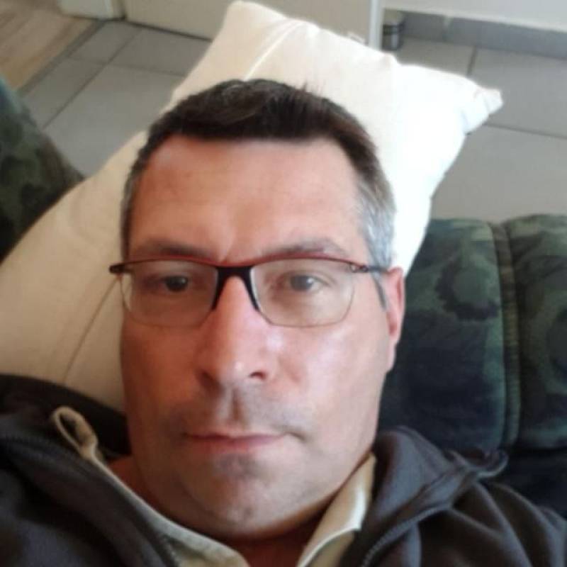 https://datemefree.org dating Olivier54 in France