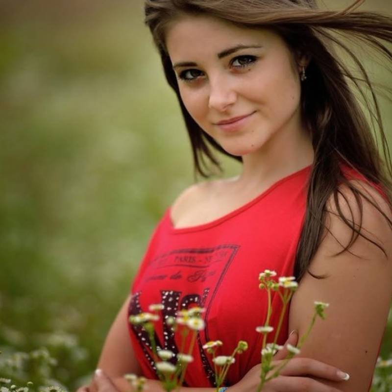 https://datemefree.org dating Nelli in Ukraine
