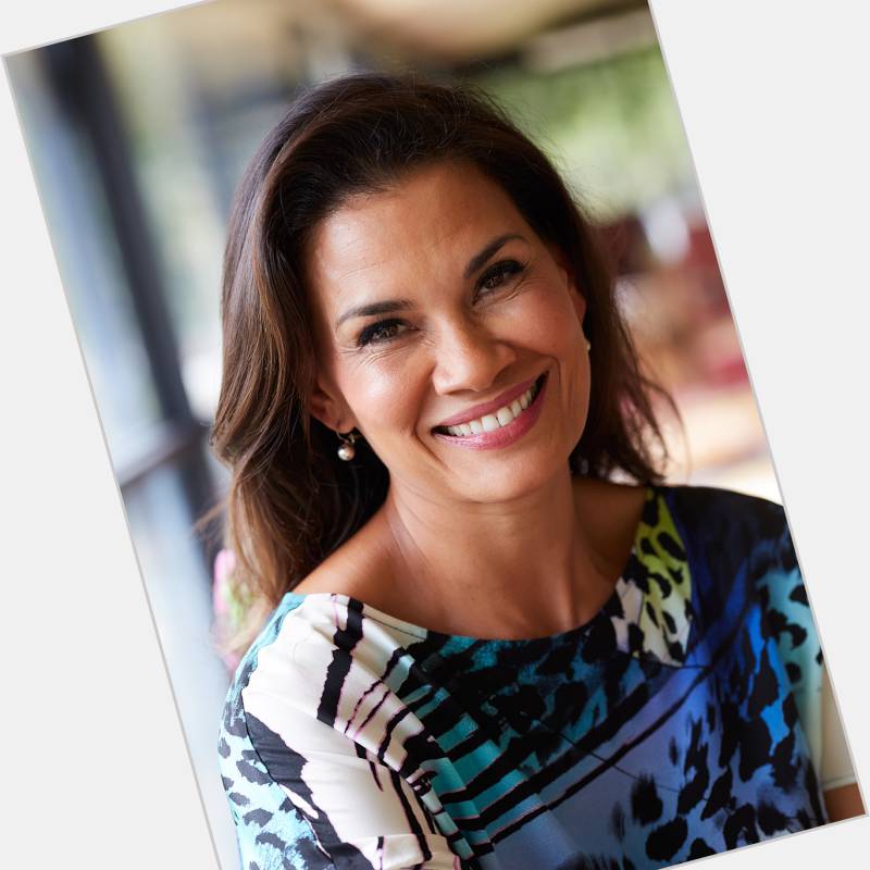 Amy K Curb