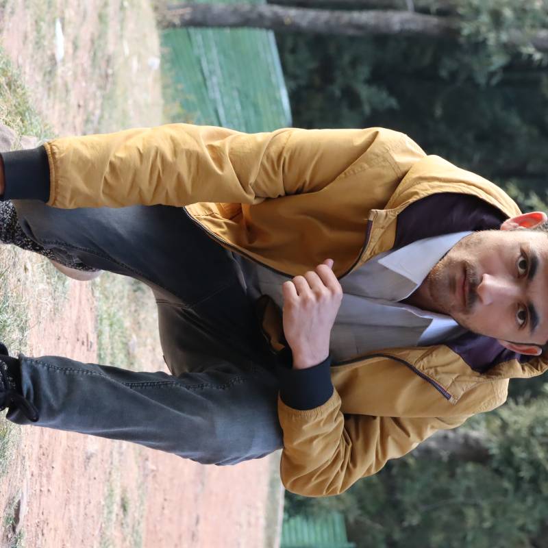 https://datemefree.org dating Hussain in Pakistan