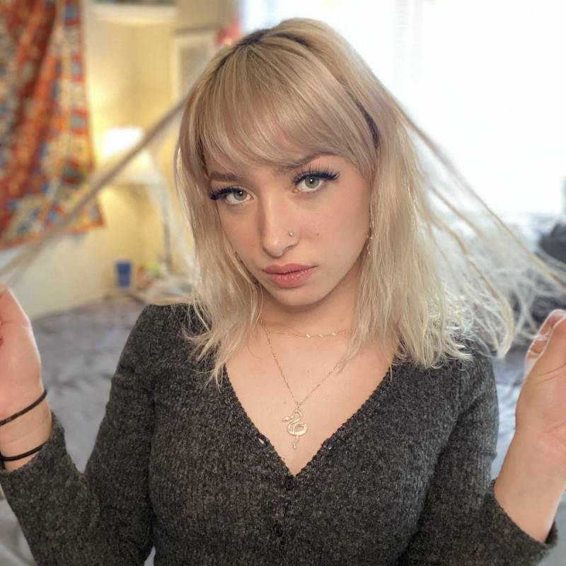 Sandra Sky