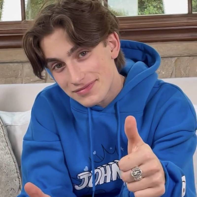 JohnnyOrlando62908 dating