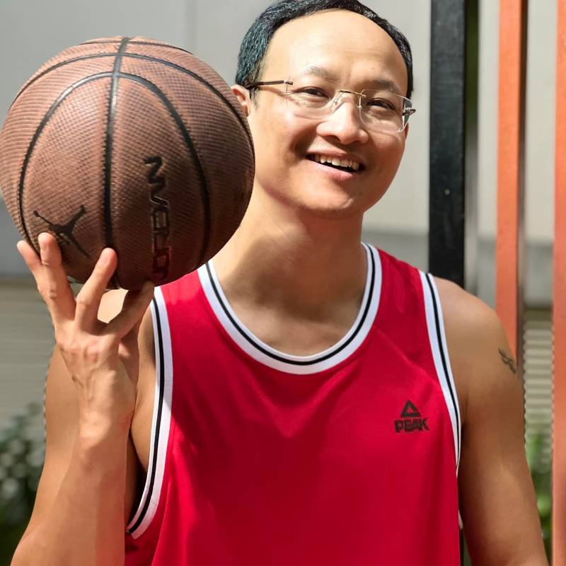 ZhangWei78198 dating