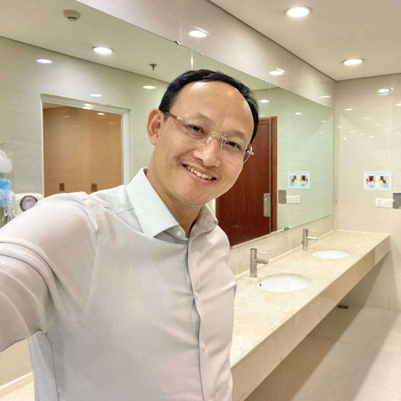 ZhangWei72526 dating