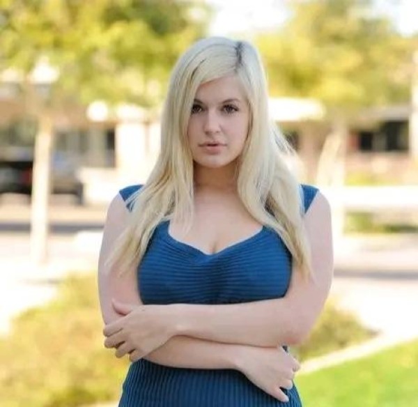 AnitaKelly73359 dating