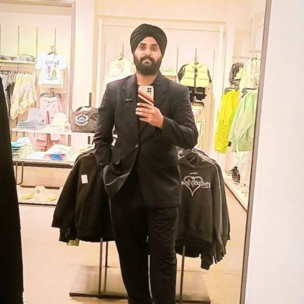 Arvinder61300 dating