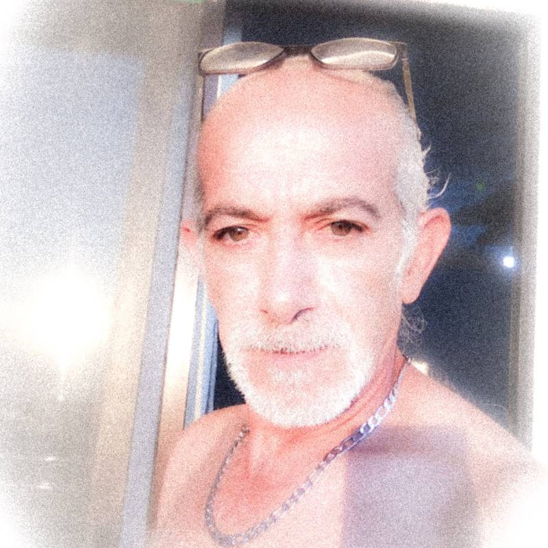 Adel60221 dating